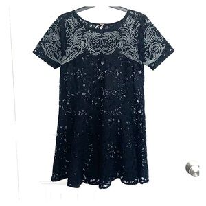 FREE PEOPLE Black Lace Tunic With Embroidery, sz Medium